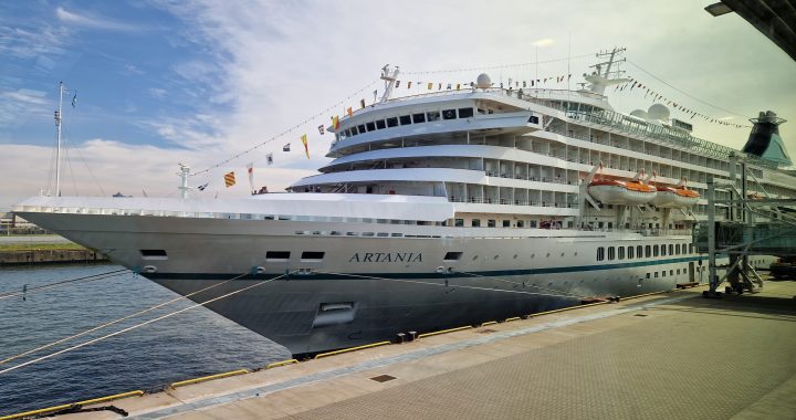 MS Artania